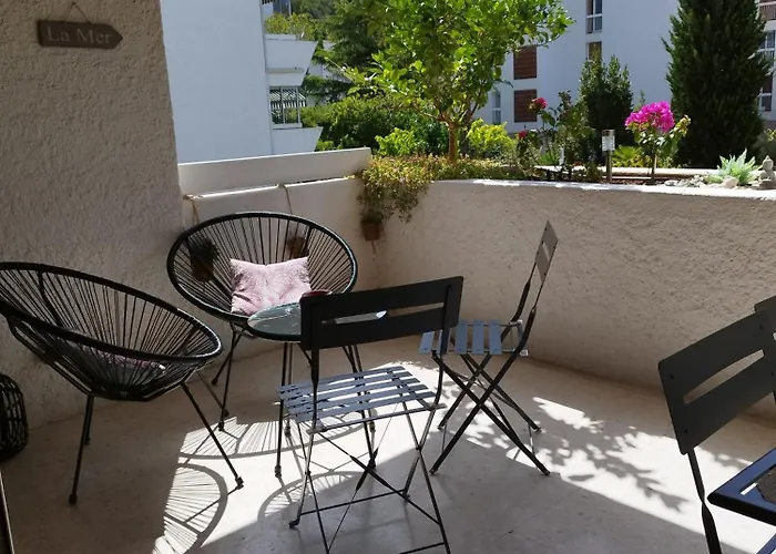 Mon Petit Paradis, Cassis Centre Apt 90 M2, 200 M Mer, Terr Plein Sud, Clim Park Prive